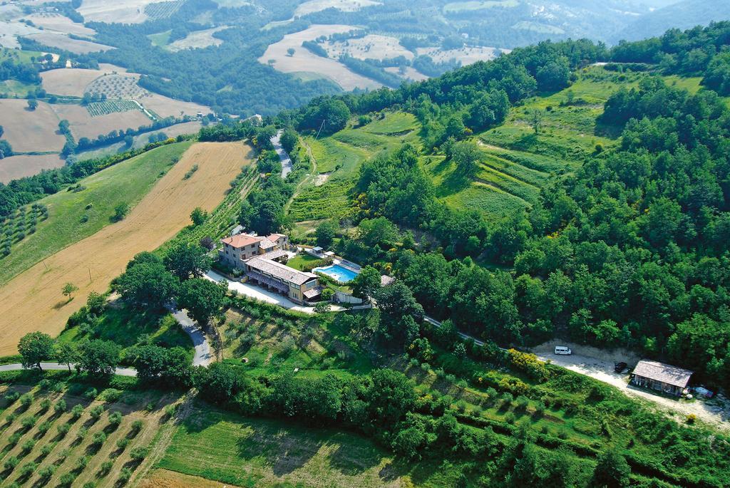 Le Torracce Agriturismo Olistico Hotel Valfabbrica ภายนอก รูปภาพ