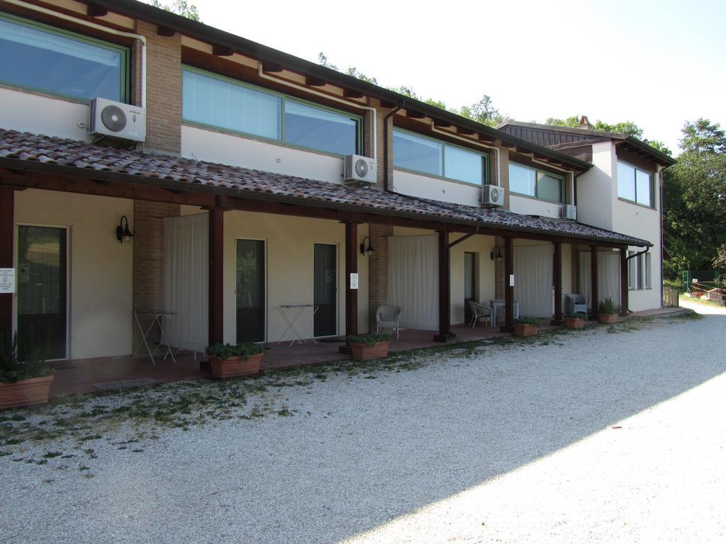 Le Torracce Agriturismo Olistico Hotel Valfabbrica ภายนอก รูปภาพ