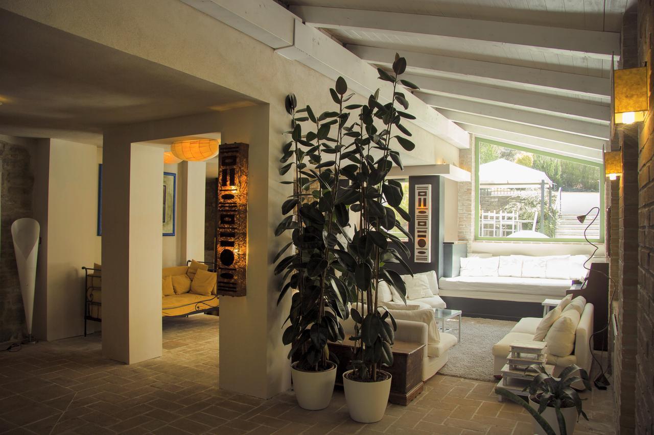 Le Torracce Agriturismo Olistico Hotel Valfabbrica ภายนอก รูปภาพ